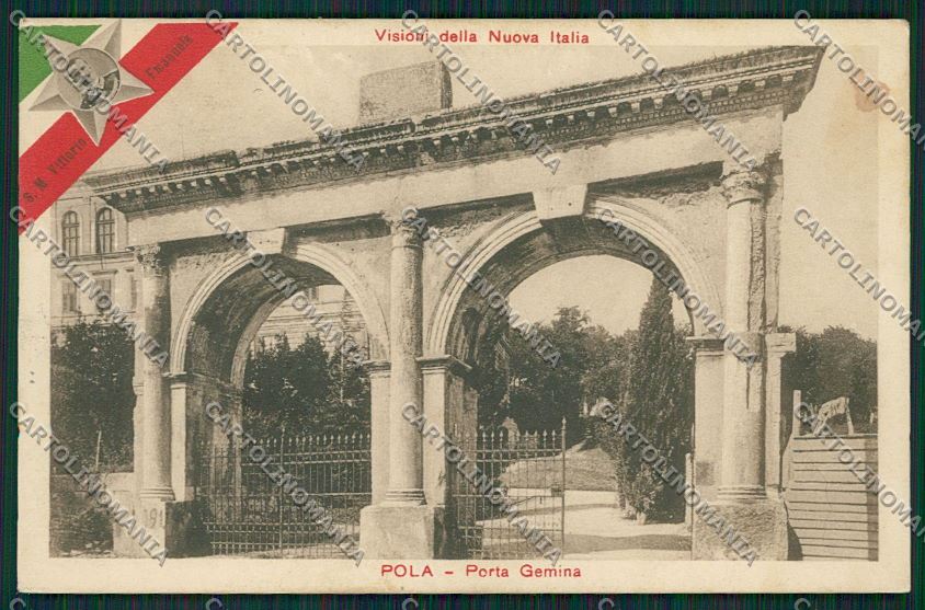 Croazia Pola Porta Gemina cartolina ZC1137 – fronte