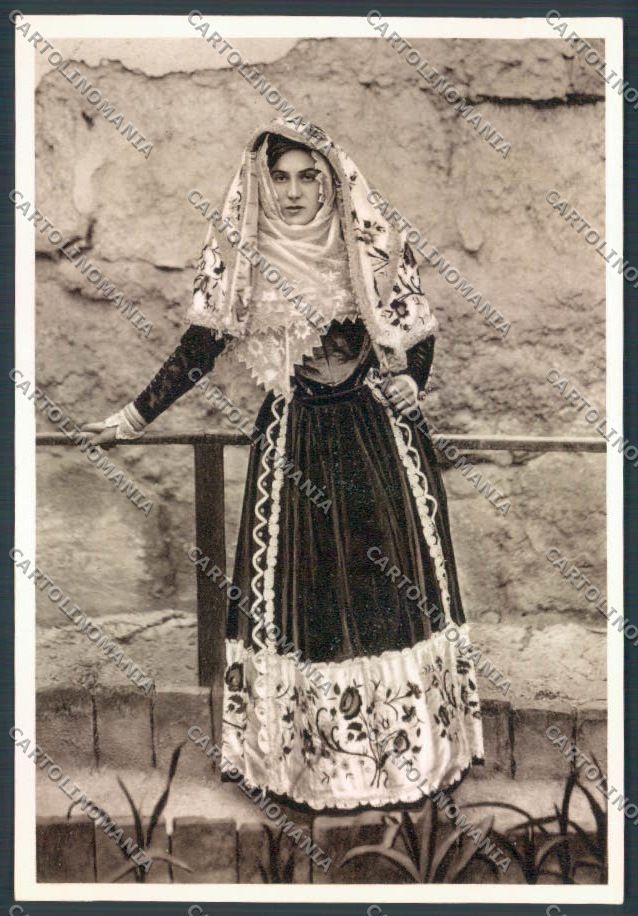 Sassari Osilo Costumi Foto FG cartolina ZF7602 – fronte