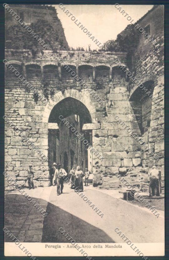 Perugia città Arco Mandorla cartolina ZG0996 – fronte