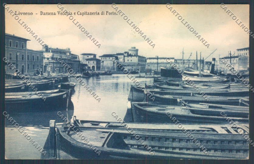 Livorno città Darsena Vecchia cartolina ZG1571 – fronte
