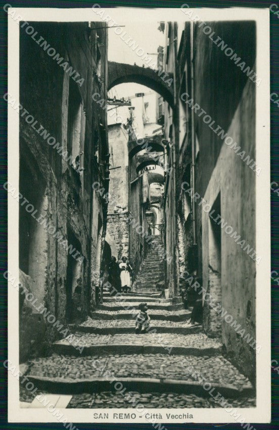 Imperia Sanremo Città Vecchia Foto Cartolina ZG2777 – fronte