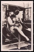 French Risque Nude Woman Lesbian Car Original RPPC postcard ZG5099 – fronte