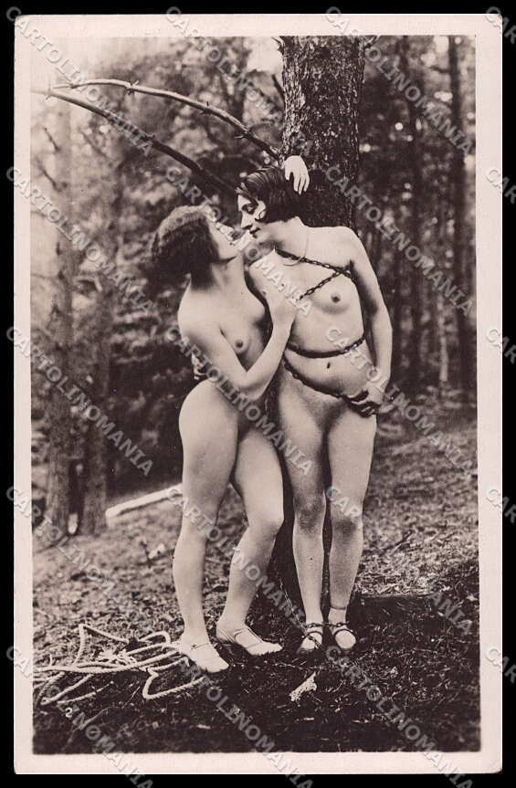 French Risque Nude Woman Lesbian Original RPPC postcard ZG5145 – fronte