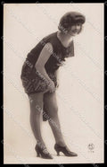 French Risque Woman PC Paris 1174 Stocking Original RPPC postcard ZG5385 – fronte