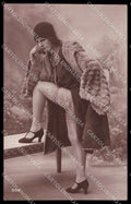 French Risque Woman Serie 595 Stocking Original RPPC postcard ZG5393 – fronte