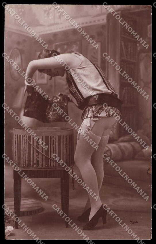 French Risque Nude Woman Serie 794 Stocking Original RPPC postcard ZG5435 – fronte