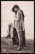 French Risque Woman PC Paris 1283 Stocking Original RPPC postcard ZG5462 – fronte