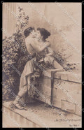 Risque Woman Lesbian Kissing Wien Serie 866-7 Original RPPC postcard ZG5463 – fronte