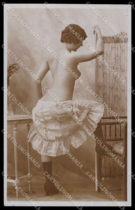 French Risque Nude Woman JA 45 Original RPPC postcard ZG5540 – fronte