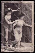 French Risque Woman Bathing Beauty Reutlinger Original RPPC postcard ZG5617 – fronte