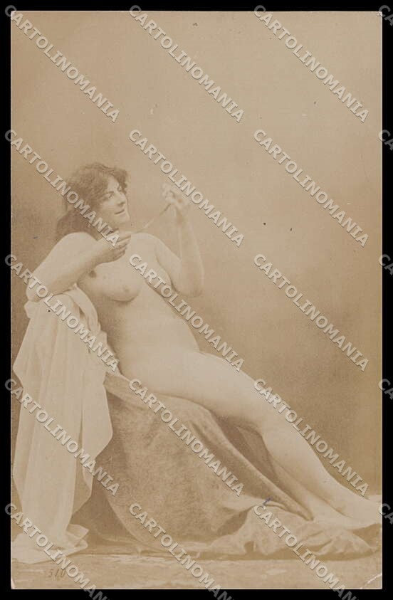 Italian Risque Nude Woman Serie 510 Empoli CREASES Original RPPC postcard ZG5688 – fronte