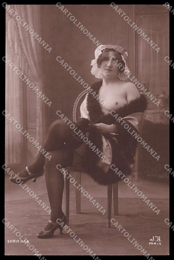 French Risque Nude Lady Stocking JA Paris serie 056 RPPC postcard ZG5892 – fronte