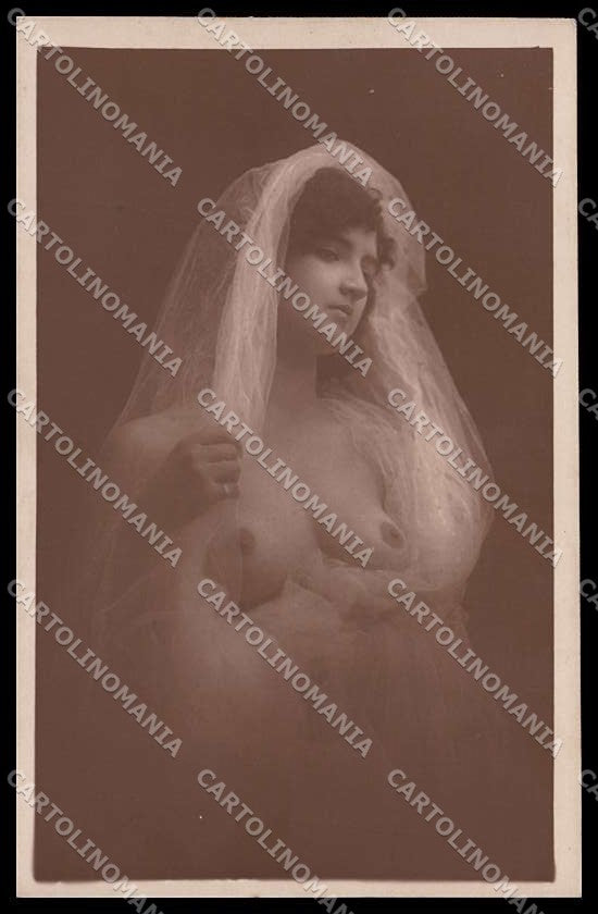 Italian Risque Nude Lady RPPC postcard ZG5944 – fronte