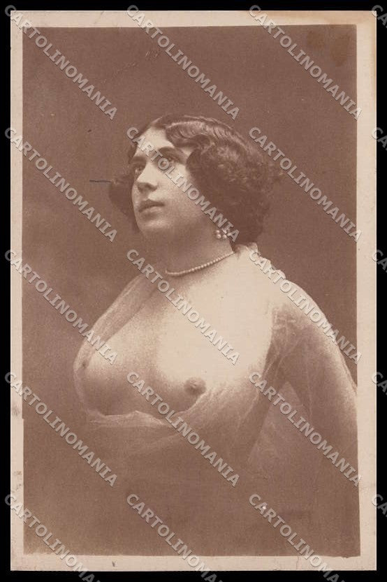 Italian Risque Nude Lady RPPC WRINKLES postcard ZG5945 – fronte