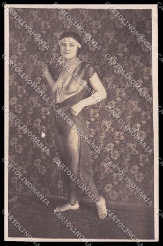 French Risque Nude Lady RPPC postcard ZG5964 – fronte