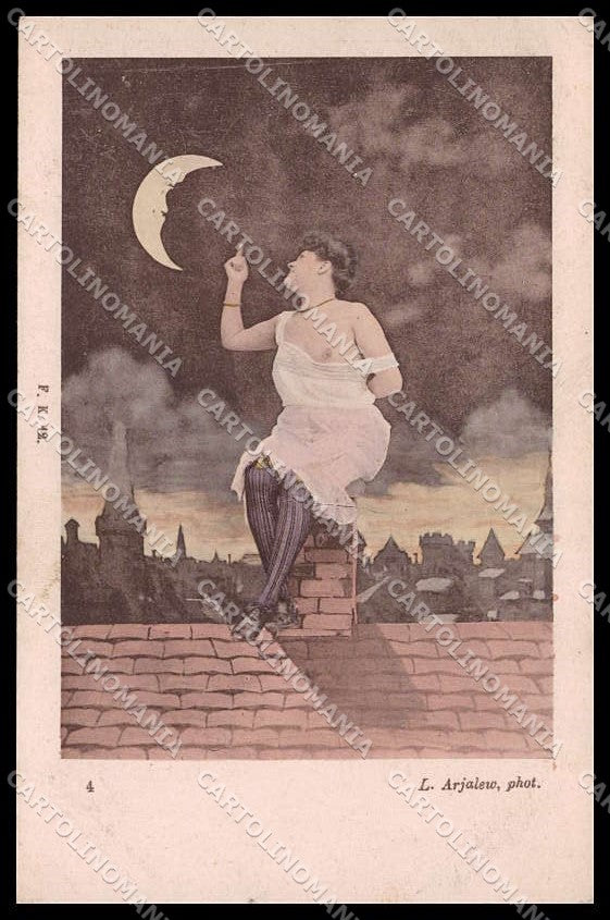 Surrealism Lady Paper Moon L. Arjalew phot. F.K. Serie 12-4 cartolina ZG6314 – fronte