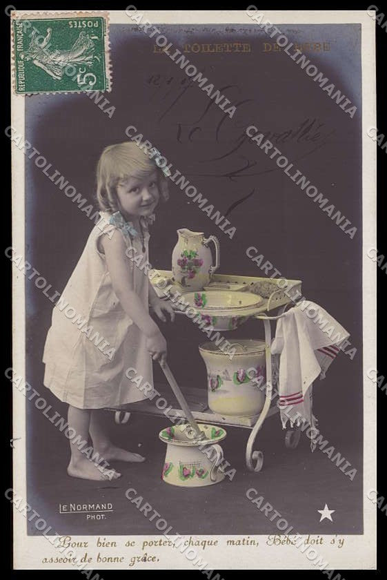Girl Chamber Pot La Toilette de Bebe RPPC Photo serie 3211cartolina ZG9089 – fronte