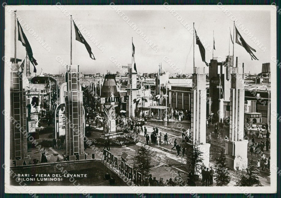 Bari Città Fiera Del Levante PIEGATA Foto FG cartolina ZK0228 – fronte