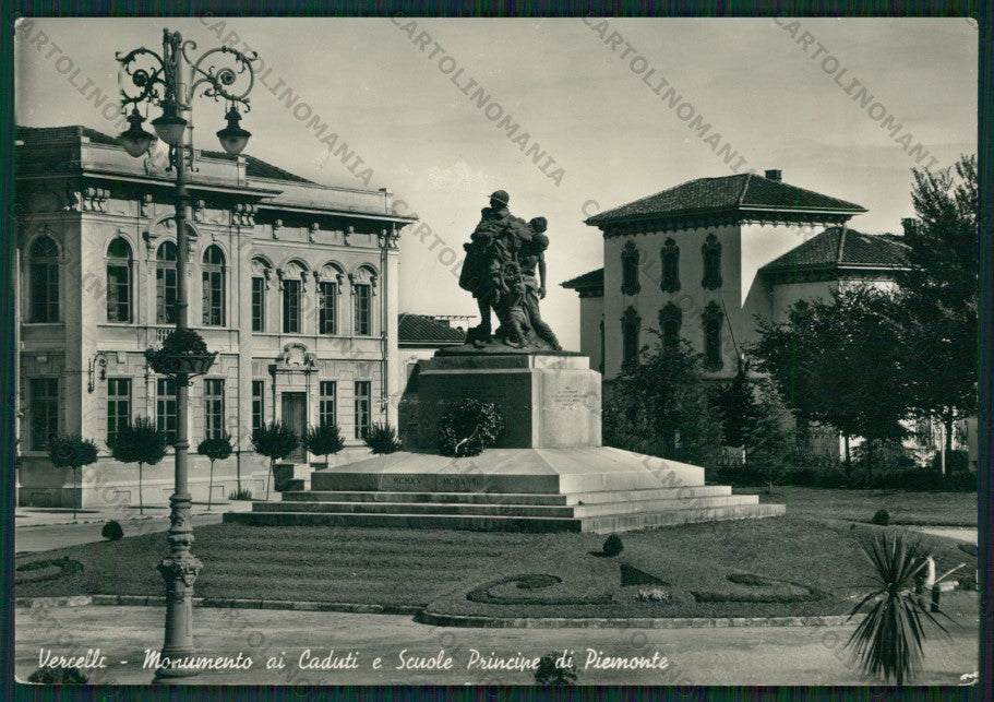 Vercelli Città Monumento ai Caduti Foto FG cartolina ZK1811 – fronte