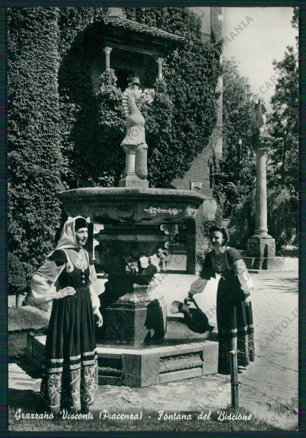 Piacenza Vigolzone Grazzano Visconti Costumi Foto FG cartolina ZK2087 – fronte