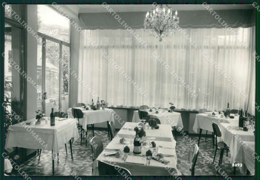 Verbania Stresa PIEGATA Foto FG cartolina ZK2548 – fronte