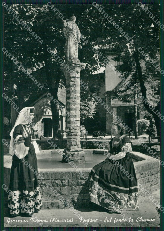 Piacenza Vigolzone Grazzano Visconti Costumi Foto FG cartolina ZK6301 – fronte