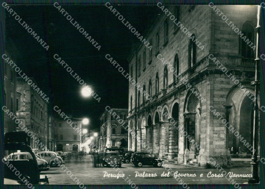 Perugia Città Palazzo del Governo Auto FORO Foto FG cartolina ZKM7328 – fronte