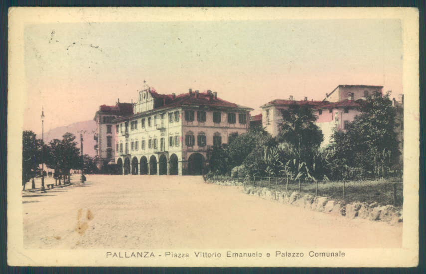 Verbania Pallanza PIEGHE cartolina ZQ6420 – fronte