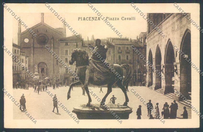 Piacenza Città cartolina ZT3691 – fronte