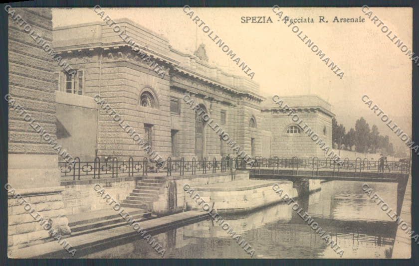 La Spezia Città Arsenale cartolina ZT6800 – fronte